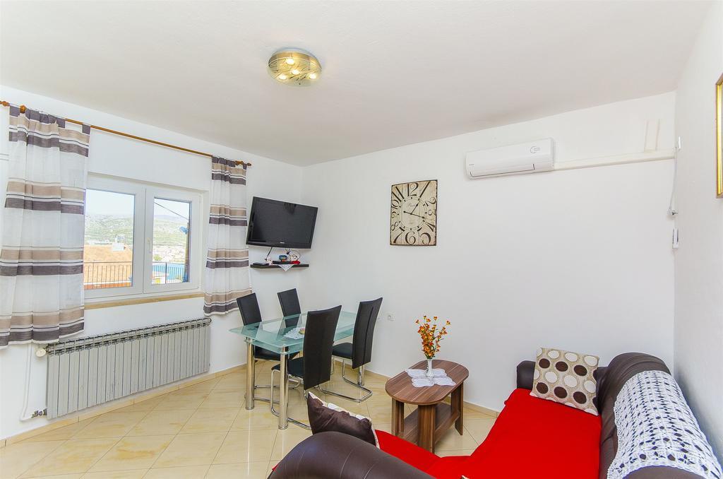 Apartment Marijana Traù Esterno foto