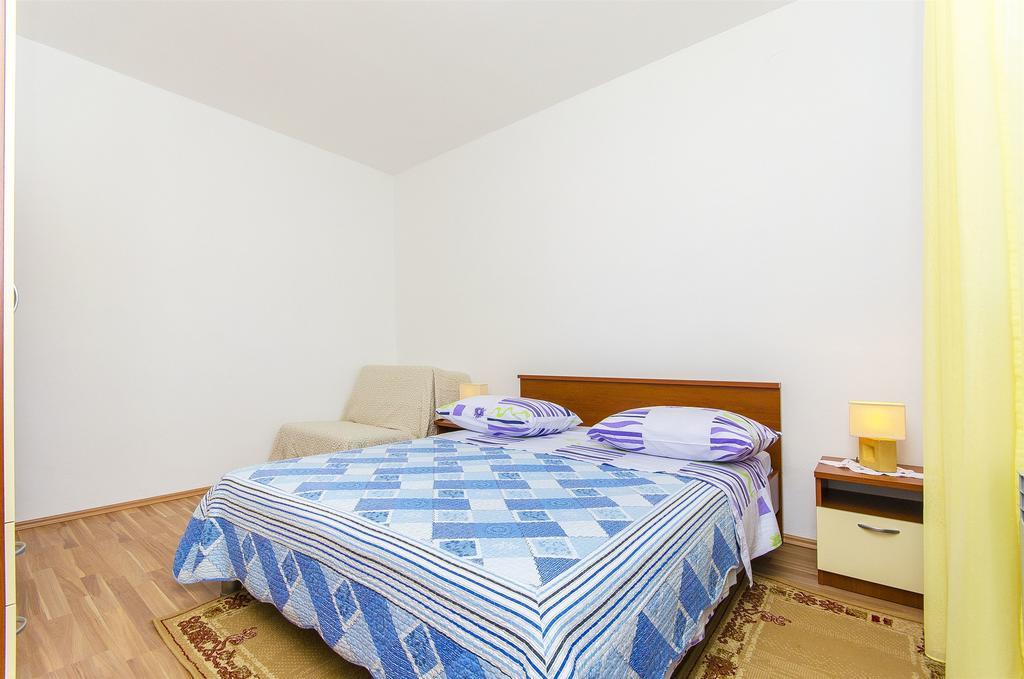 Apartment Marijana Traù Esterno foto